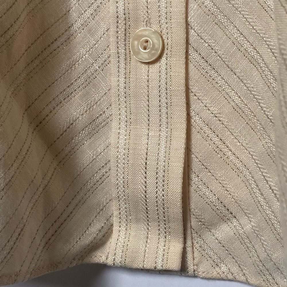 Worth - Cream Button-Up Top 100% Linen - Picture 4 of 9